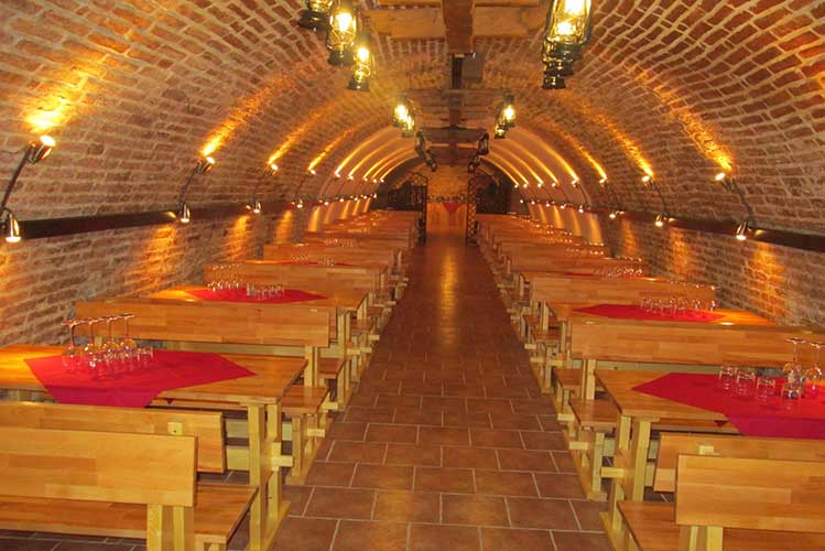 Vinný sklep a wine bar přímo pod hotelem